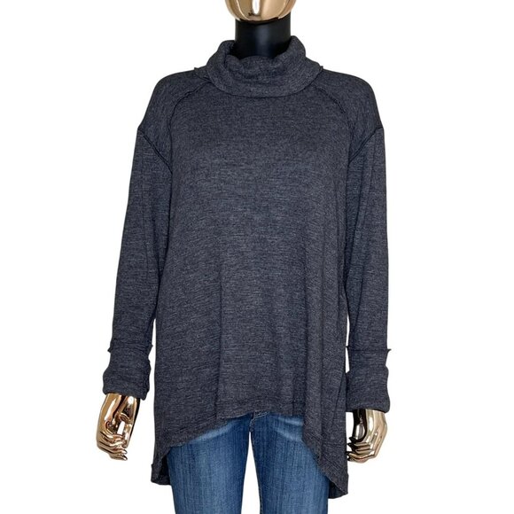 ✨ Free People Heather Gray Split-Back Oversized Turtleneck Sweater – Large ✨ - Picture 2 of 10